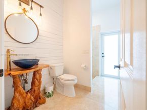 2763 Oakbrook Dr, Weston FL 33332