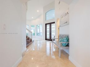 2763 Oakbrook Dr, Weston FL 33332