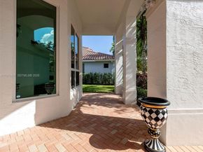 2763 Oakbrook Dr, Weston FL 33332