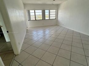 330 SE 2nd St 404G, Hallandale Beach FL 33009