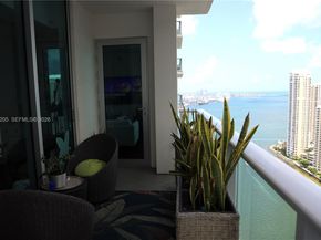 300 S Biscayne Blvd 3504, Miami FL 33131