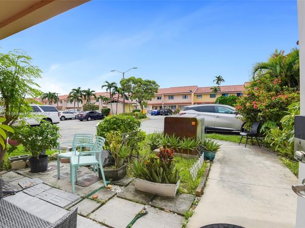 550 SW 115th Ave 306F, Sweetwater FL 33174