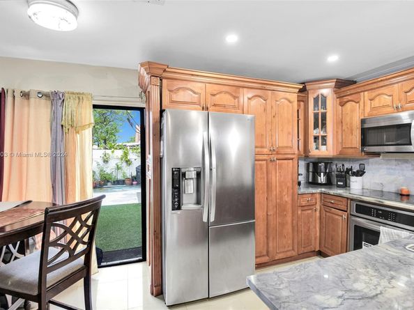 550 SW 115th Ave 306F, Sweetwater FL 33174