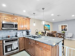550 SW 115th Ave 306F, Sweetwater FL 33174