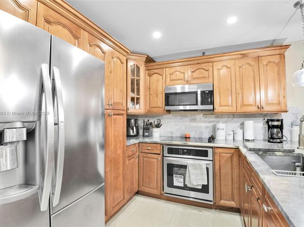 550 SW 115th Ave 306F, Sweetwater FL 33174
