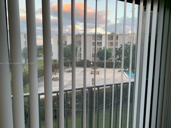 8700 N Sherman Cir 305, Miramar FL 33025