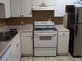 3710 NW 21st St 302, Lauderdale Lakes FL 33311