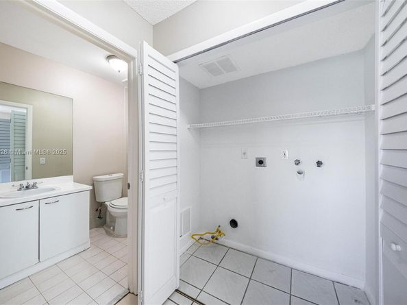 13910 SW 160th Ter, Miami FL 33177