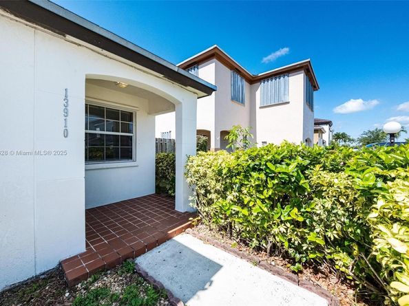 13910 SW 160th Ter, Miami FL 33177