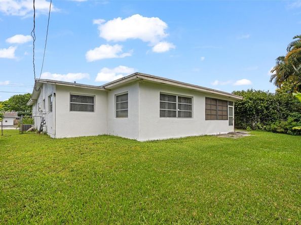 6441 NW 26th St, Sunrise FL 33313
