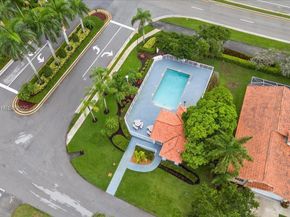 17610 SW 4th Ct, Pembroke Pines FL 33029