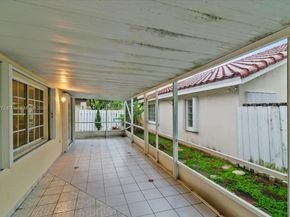 17610 SW 4th Ct, Pembroke Pines FL 33029