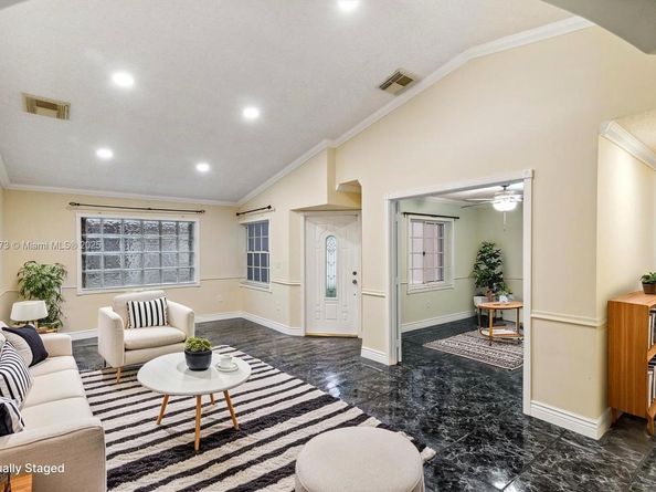 17610 SW 4th Ct, Pembroke Pines FL 33029