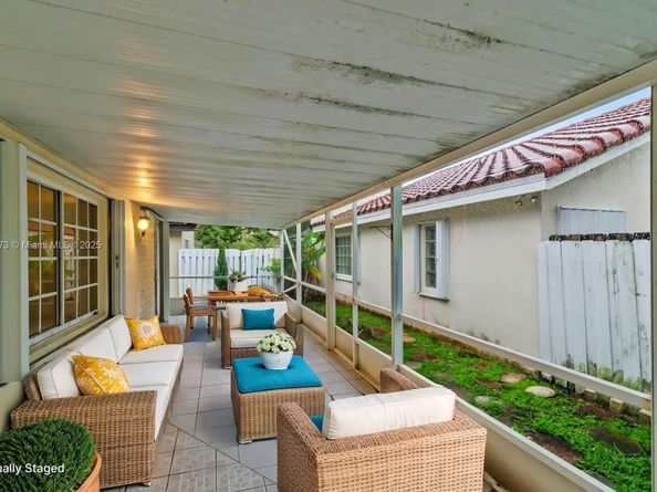 17610 SW 4th Ct, Pembroke Pines FL 33029