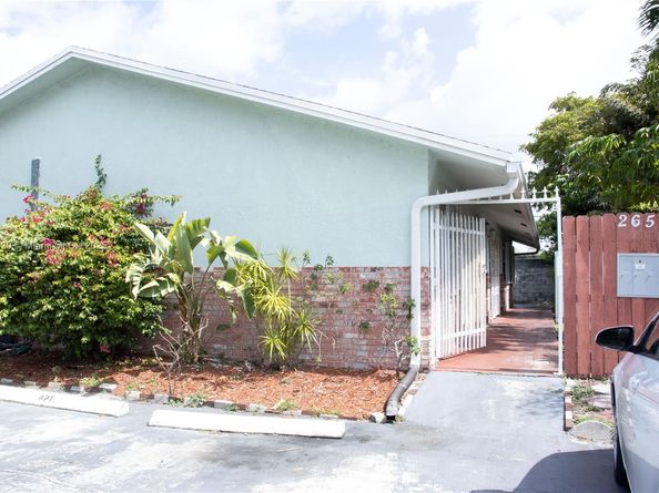 2651 Riverland Dr, Fort Lauderdale FL 33312