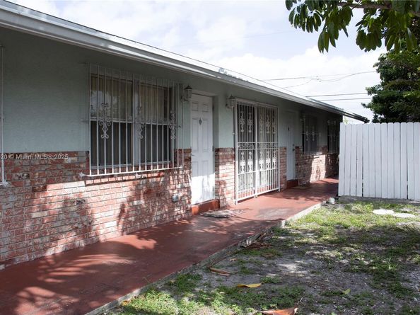 2651 Riverland Dr, Fort Lauderdale FL 33312
