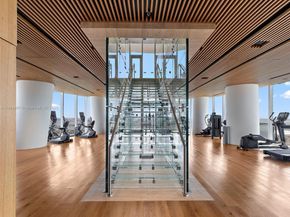 300 Biscayne Blvd Way 2505, Miami FL 33131