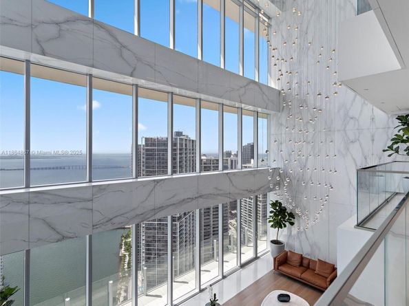 300 Biscayne Blvd Way 2505, Miami FL 33131