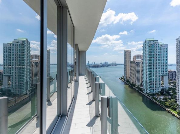 300 Biscayne Blvd Way 2505, Miami FL 33131