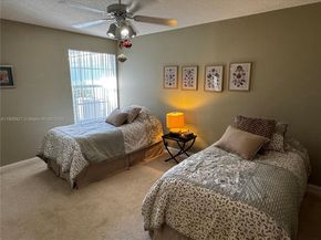 8269 Saint Johns Ct, Wellington FL 33414