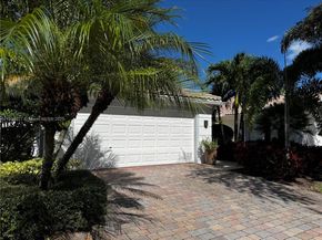 8269 Saint Johns Ct, Wellington FL 33414