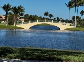 8269 Saint Johns Ct, Wellington FL 33414