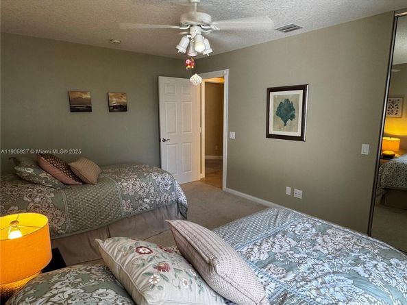 8269 Saint Johns Ct, Wellington FL 33414