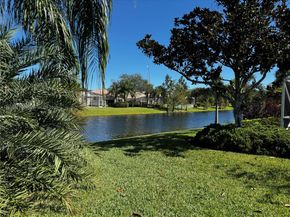 8269 Saint Johns Ct, Wellington FL 33414