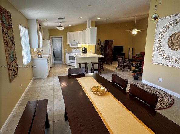 8269 Saint Johns Ct, Wellington FL 33414