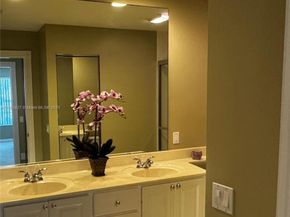 8269 Saint Johns Ct, Wellington FL 33414