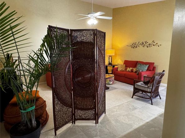 8269 Saint Johns Ct, Wellington FL 33414