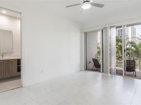 1044 NE 18 103, Fort Lauderdale FL 33304
