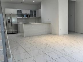 1044 NE 18 103, Fort Lauderdale FL 33304