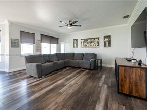 2225 NW 128th Ave, Pembroke Pines FL 33028