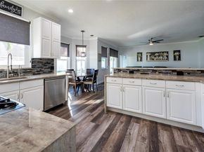 2225 NW 128th Ave, Pembroke Pines FL 33028