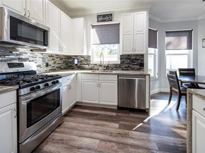 2225 NW 128th Ave, Pembroke Pines FL 33028