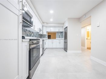 6563 Racquet Club Dr