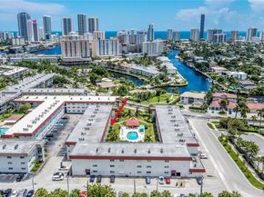 580 Egret Dr 121, Hallandale Beach FL 33009