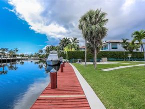 580 Egret Dr 121, Hallandale Beach FL 33009