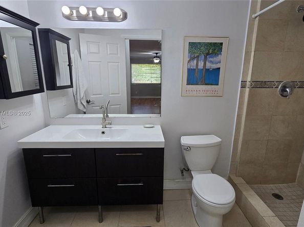 2120 SW 94th Ter 404, Davie FL 33324