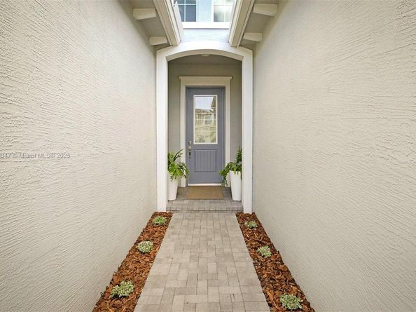15483 Orchard Dr, Westlake FL 33470