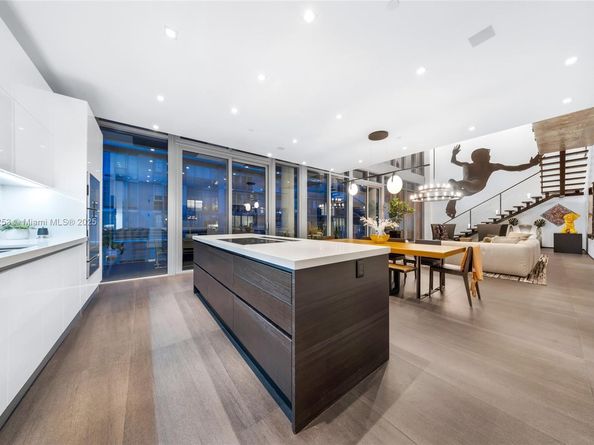 Undisclosed Address #A11915253, Miami FL 33127