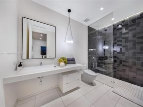 Undisclosed Address #A11915253, Miami FL 33127