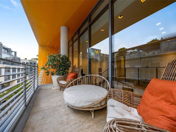 Undisclosed Address #A11915253, Miami FL 33127