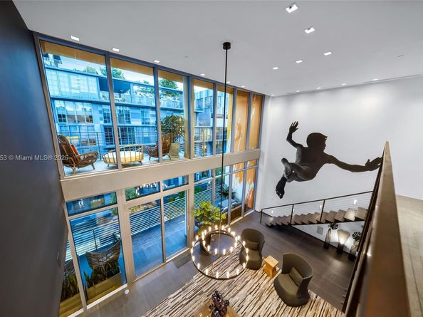 Undisclosed Address #A11915253, Miami FL 33127