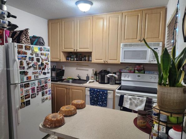110 SE 2nd St 210, Hallandale Beach FL 33009