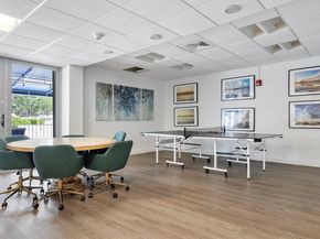 880 NE 69th St 2K, Miami FL 33138