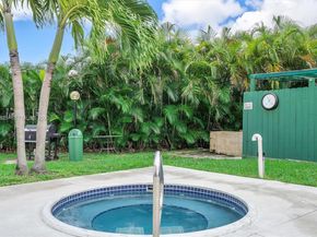 880 NE 69th St 2K, Miami FL 33138