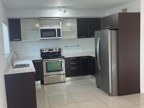 826 N 17th Ave, Hollywood FL 33020