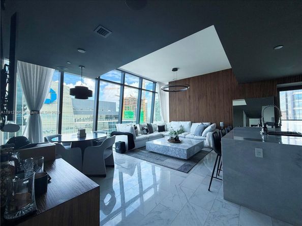 1451 Brickell Ave 4304, Miami FL 33131